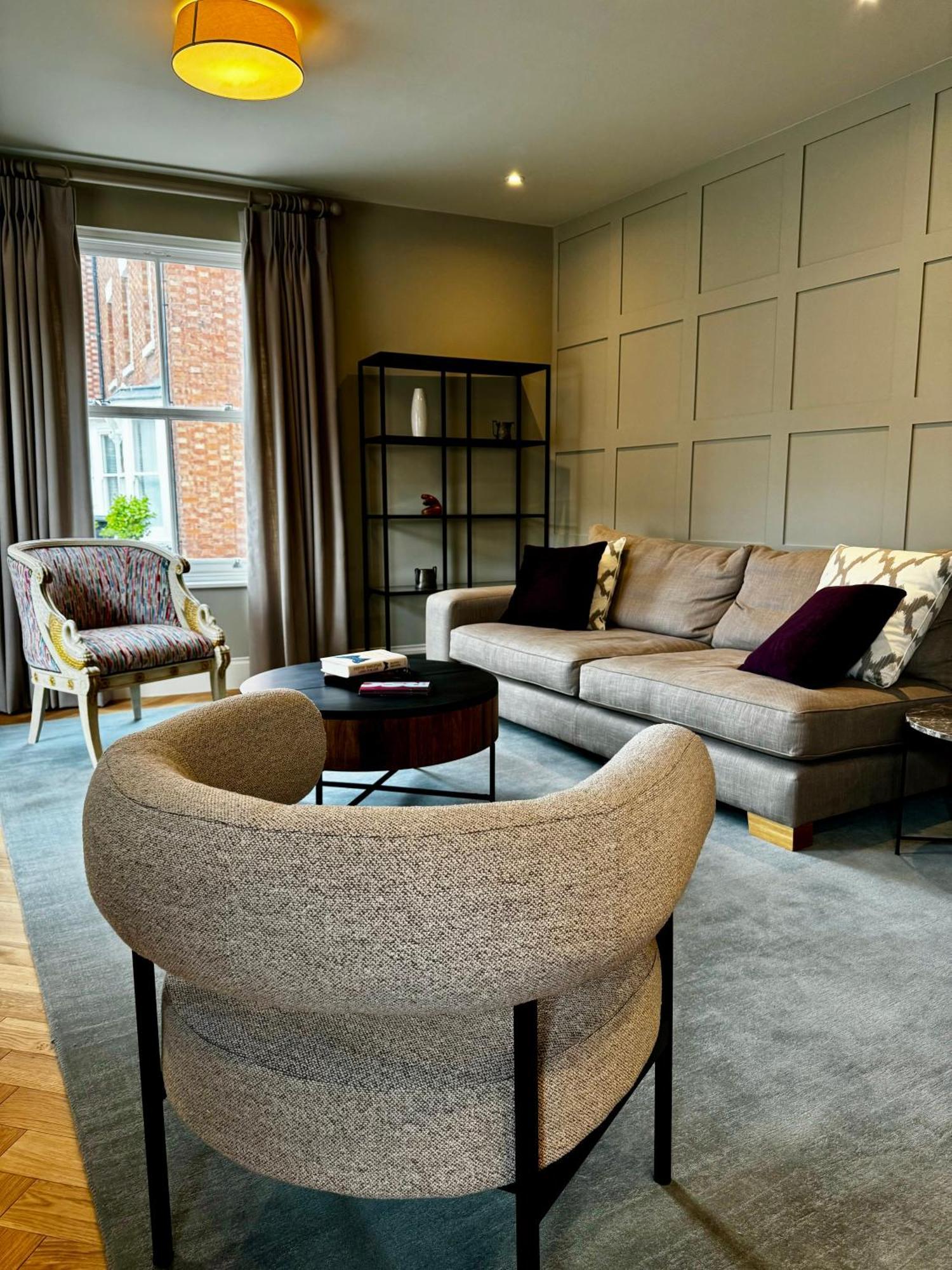 Macbeths Corner High End Luxury Apartment In Centre With Parking Stratford-upon-Avon Bagian luar foto